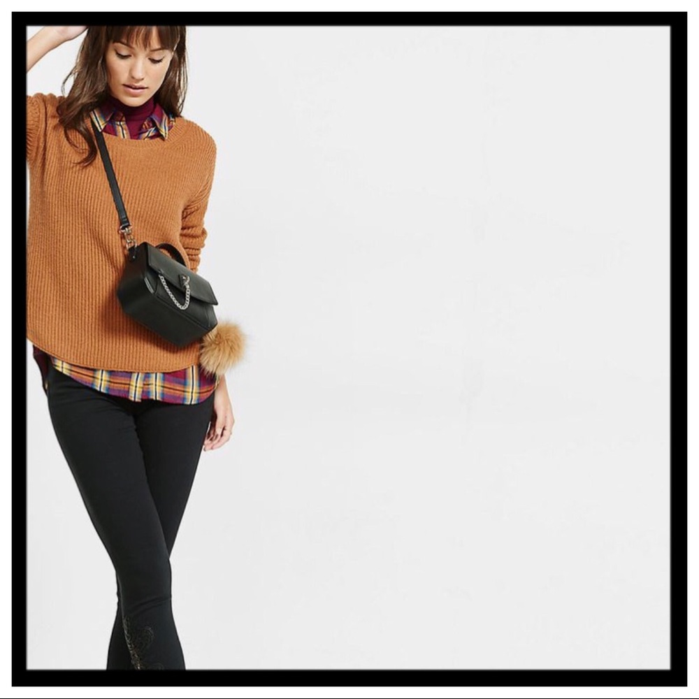 [express] Camel Crew Neck Shaker Knit Sweater
